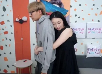 Cô em người yêu vô cùng cuồng nhiệt